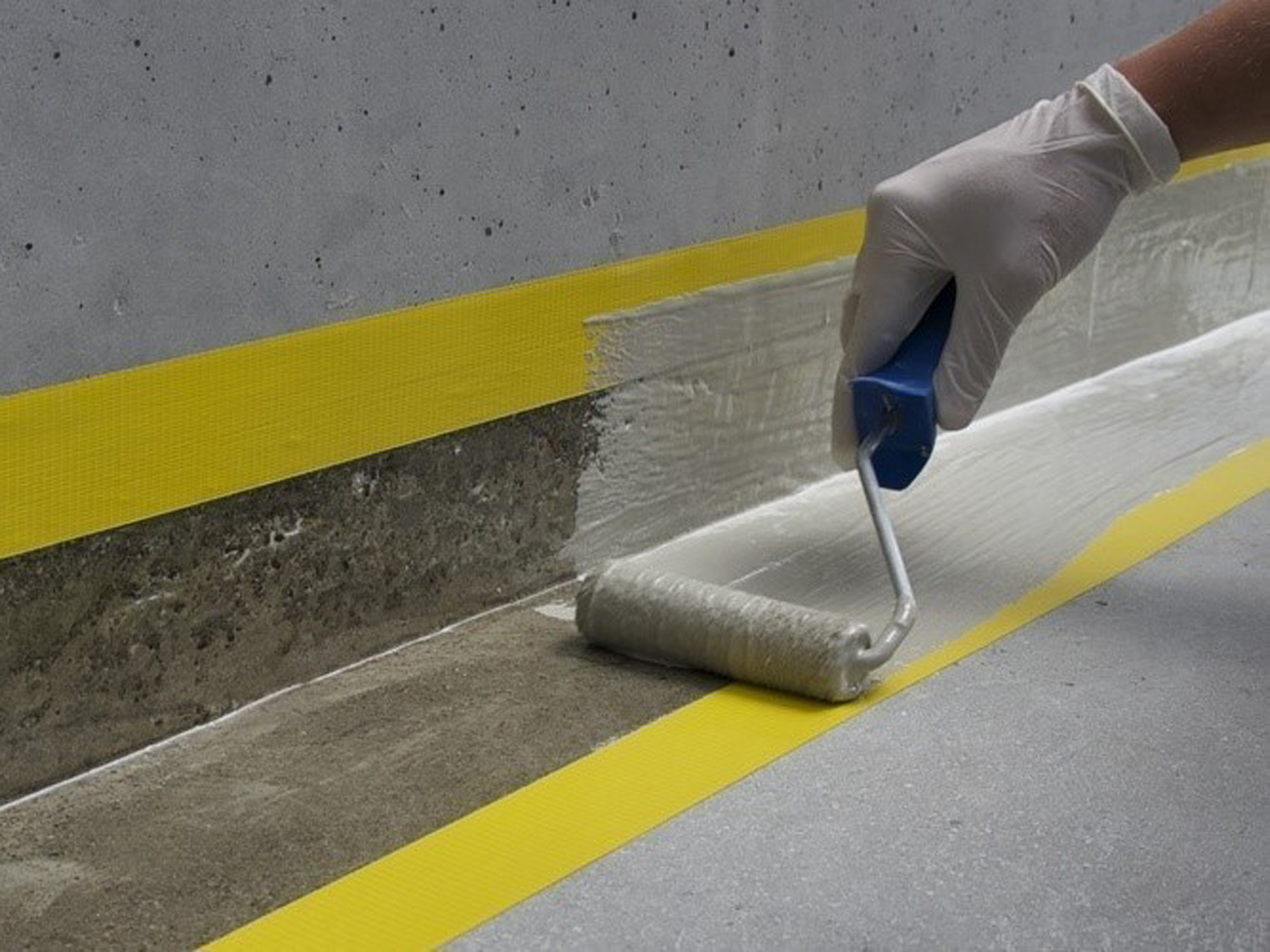 Aare Dach Abdichtung mit Flüssigkunststoff