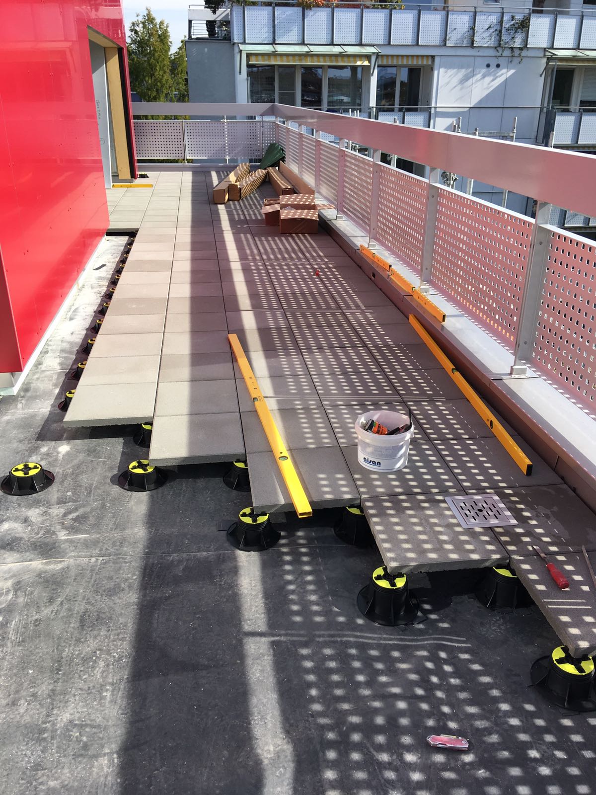 Wir verlegen auch Platten